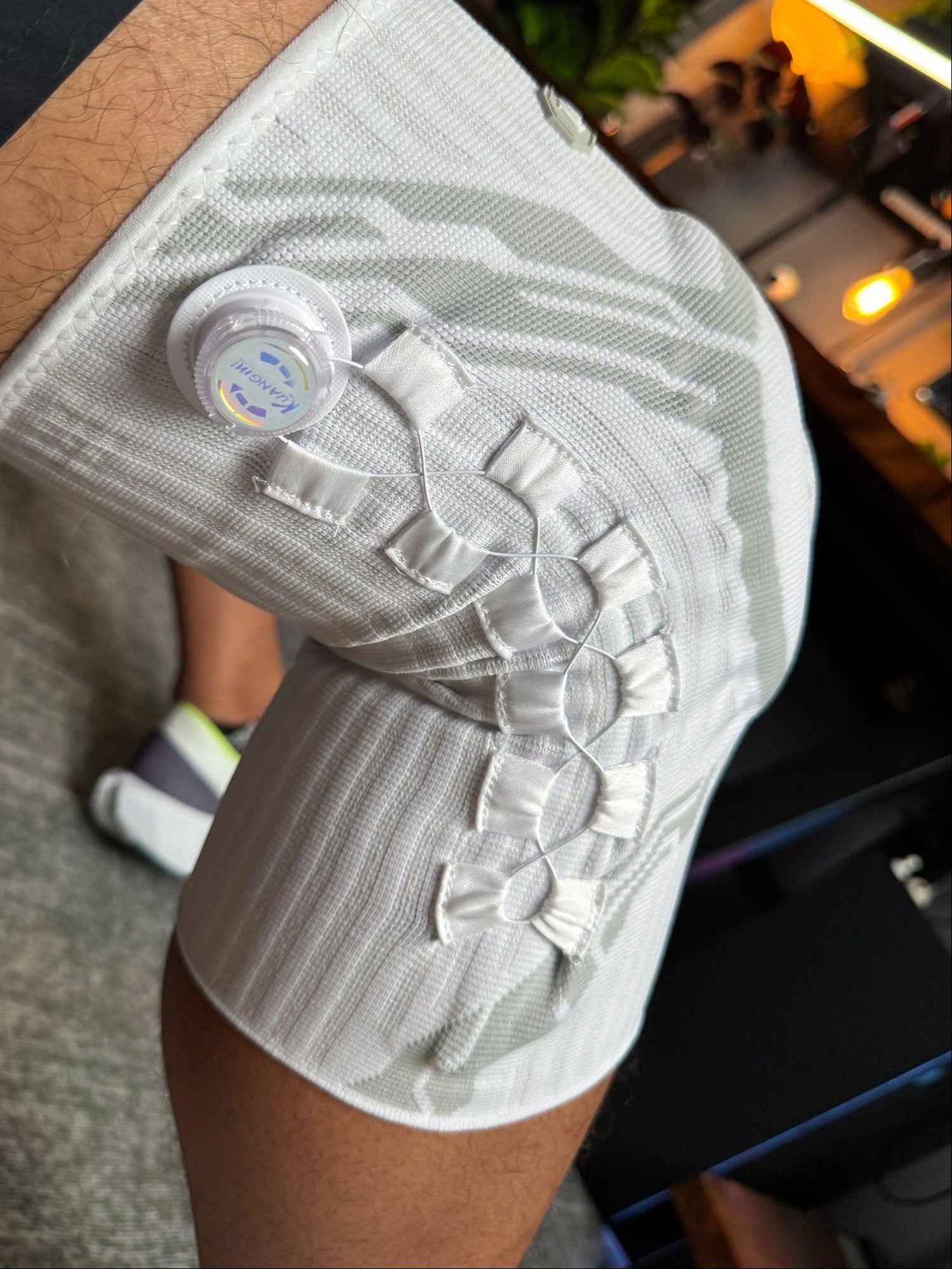 White Adjustable Knee Brace